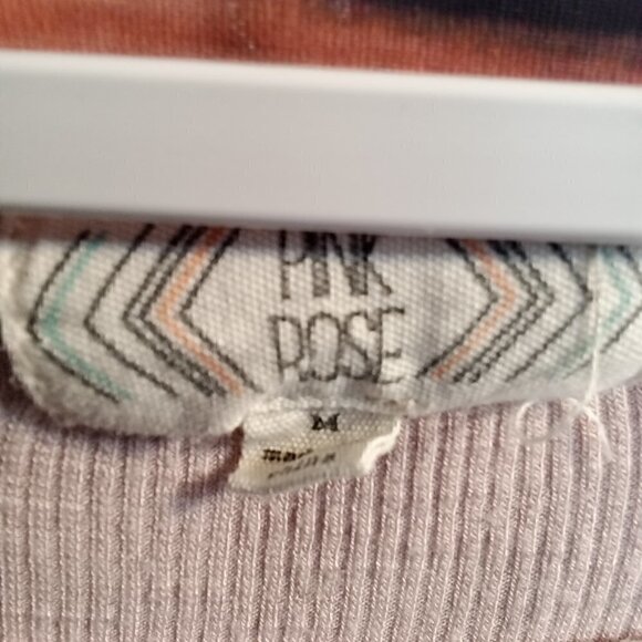 Pink rose Spaghetti strap medium women's top - Picture 5 of 9